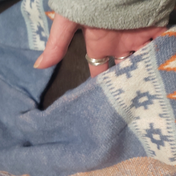 1 large left๐New boutique Aztec open front Cardigan - Picture 13 of 14